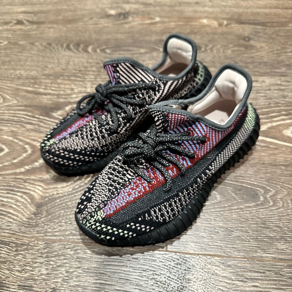 Yeezy boost 350 V2- Yecheil (non reflective)